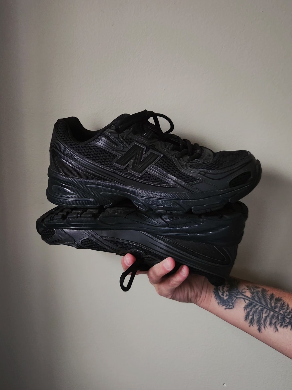 New Balance 740v2 All-Black Athletic Sneakers